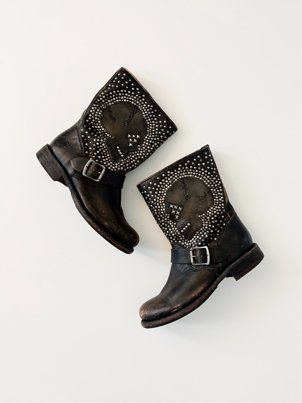 FRYE Jenna Distressed Skull Studded Leather Moto Boots with Buckle Size 6.5 - Picture 2 of 9